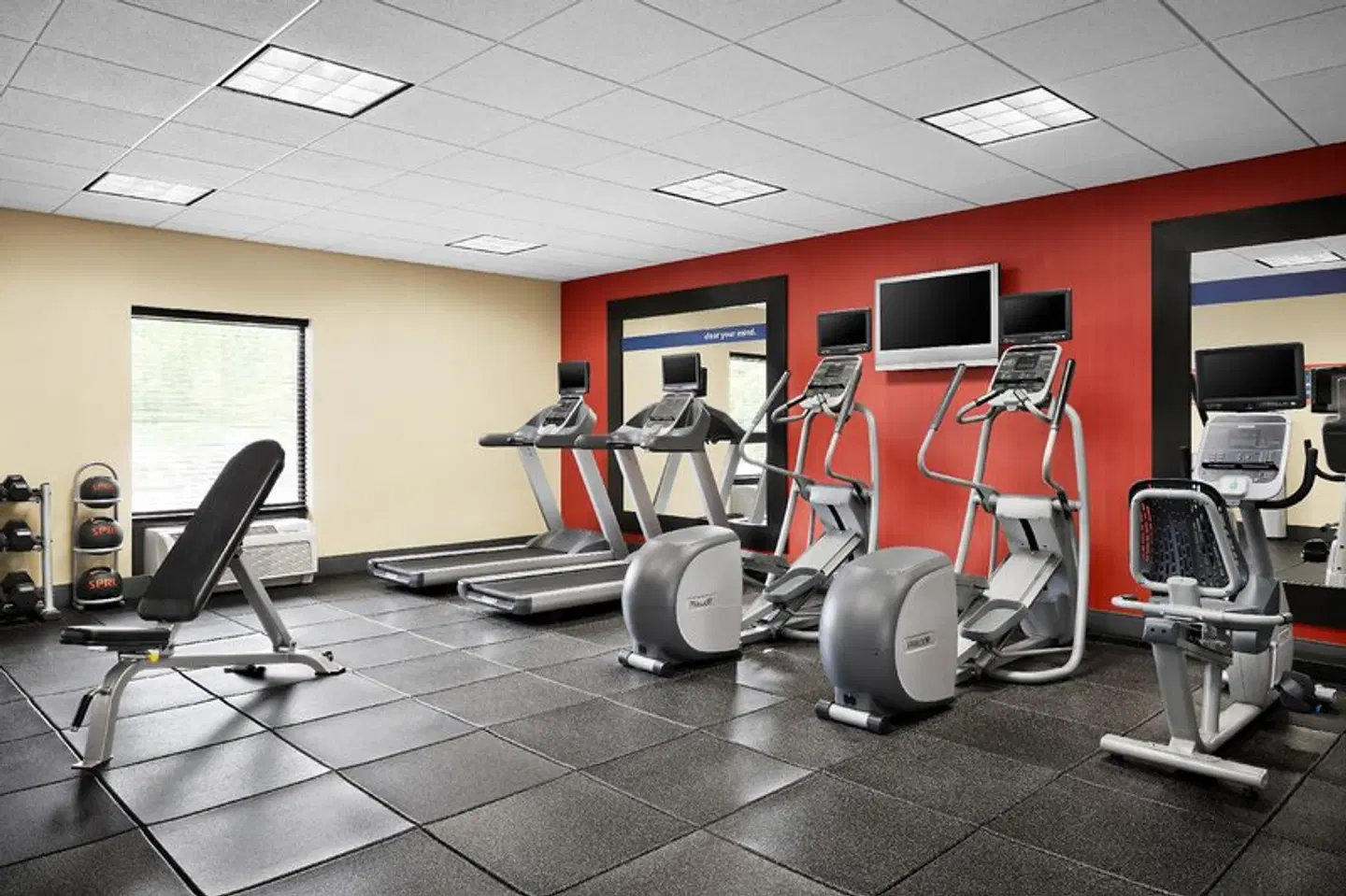 Hampton Inn Indianapolis Northwest - Park 100 SPORTS_AND_LEISURE