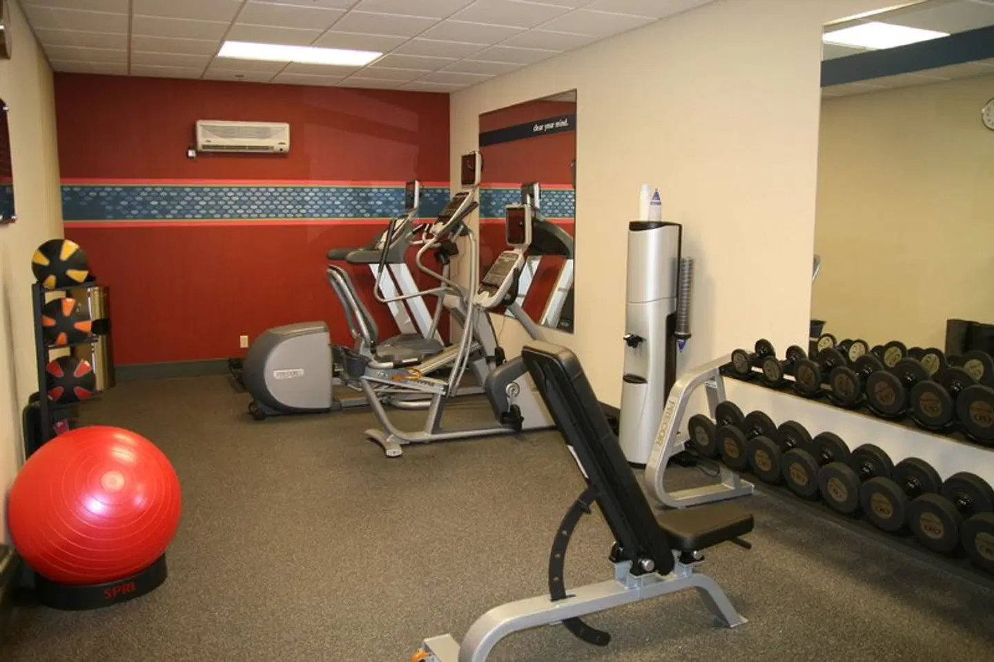 Hampton Inn & Suites Springfield-Southwest SPORTS_AND_LEISURE