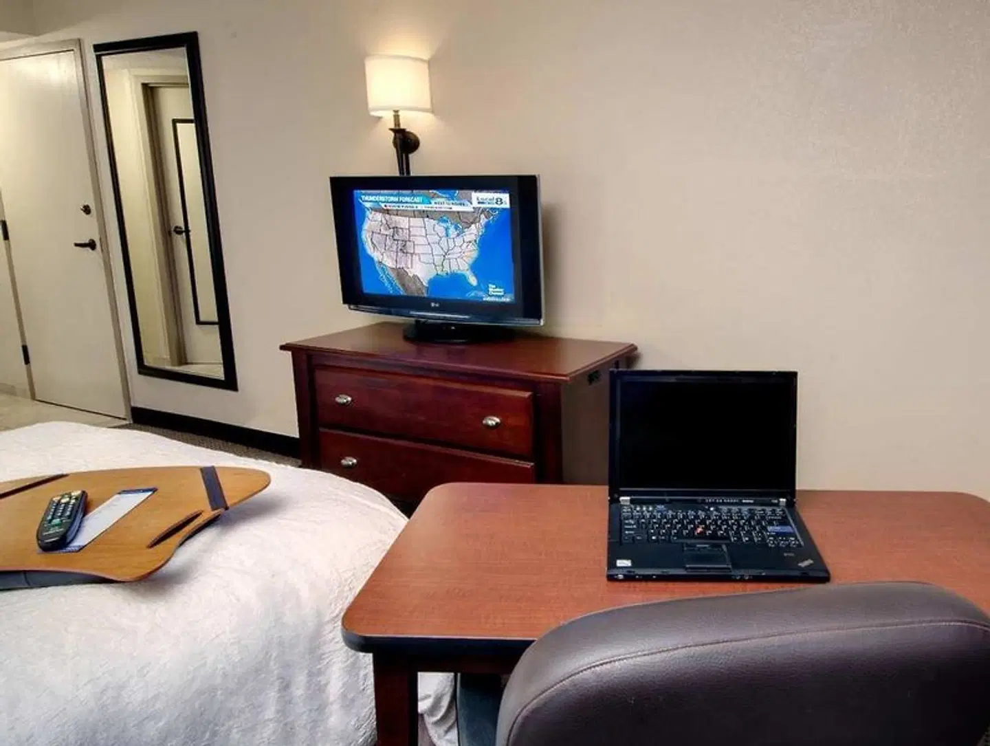 Hampton Inn Rockford ROOM_EXAMPLE