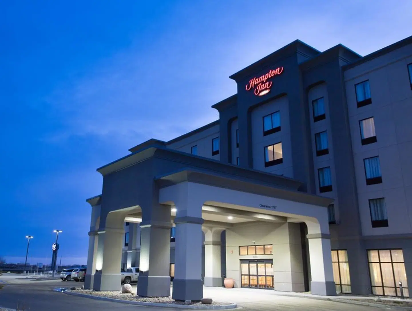 Hampton Inn by Hilton Lloydminster EXTERIOR