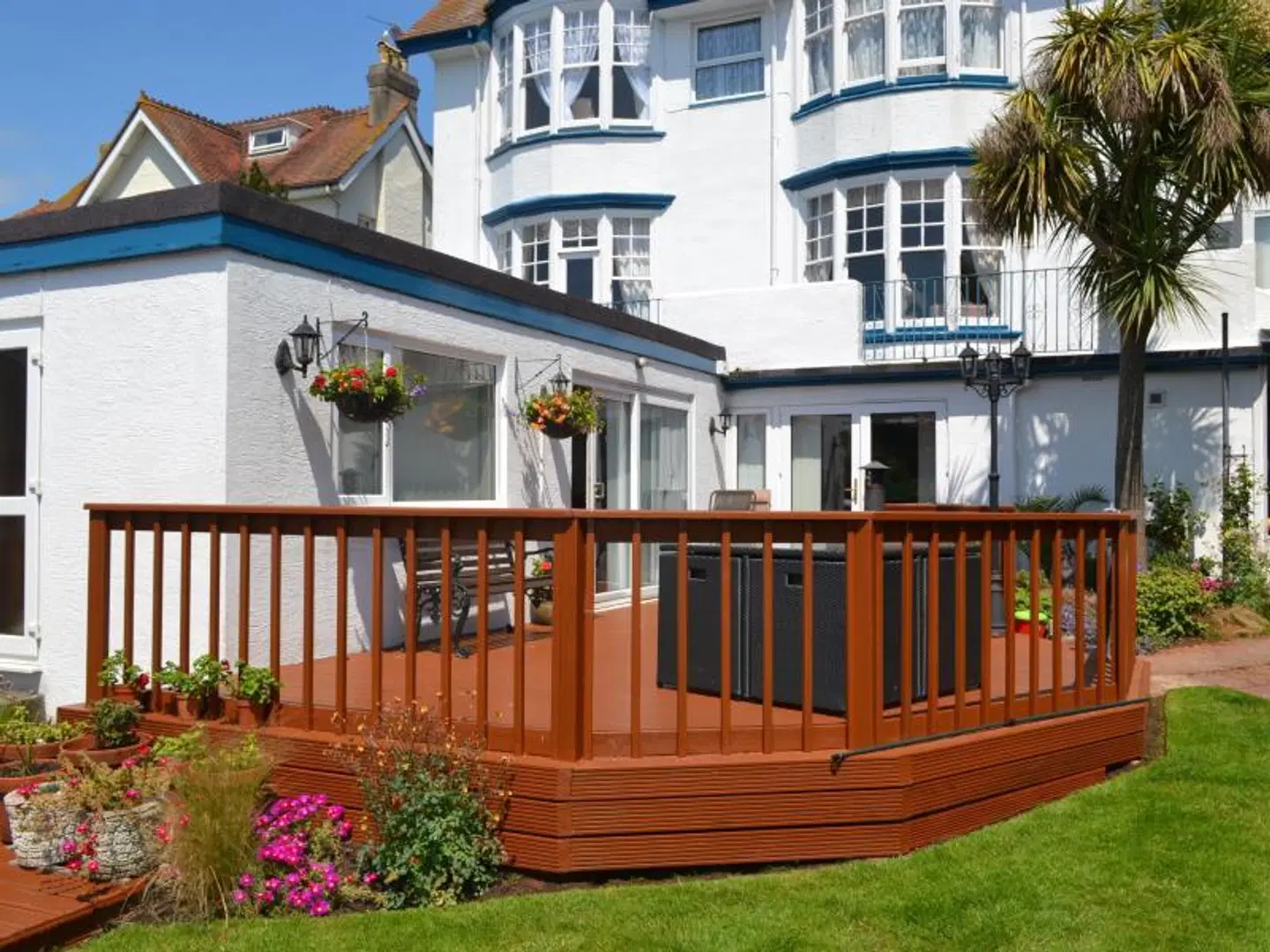 Sandpiper Guesthouse EXTERIOR