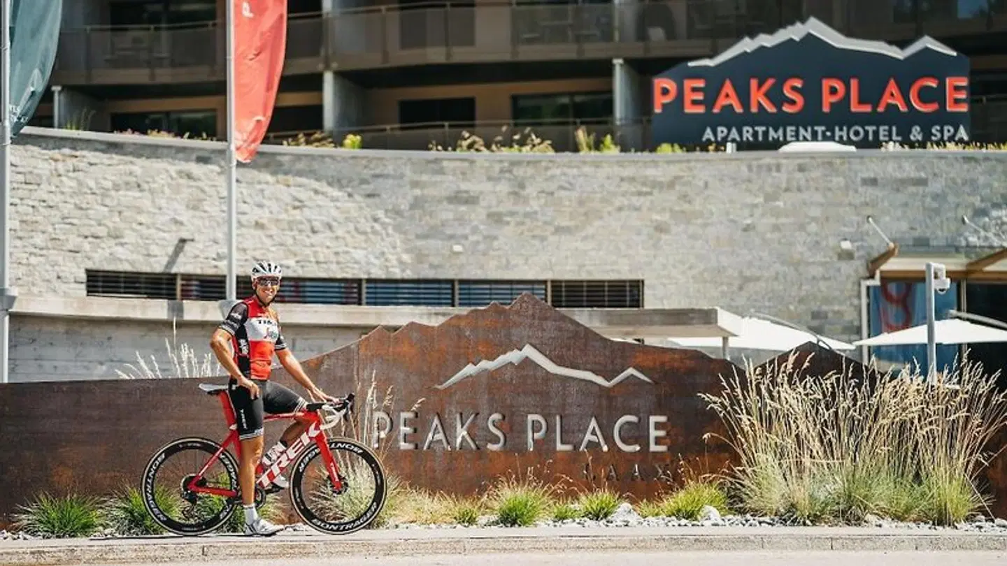 Peaks Place EXTERIOR