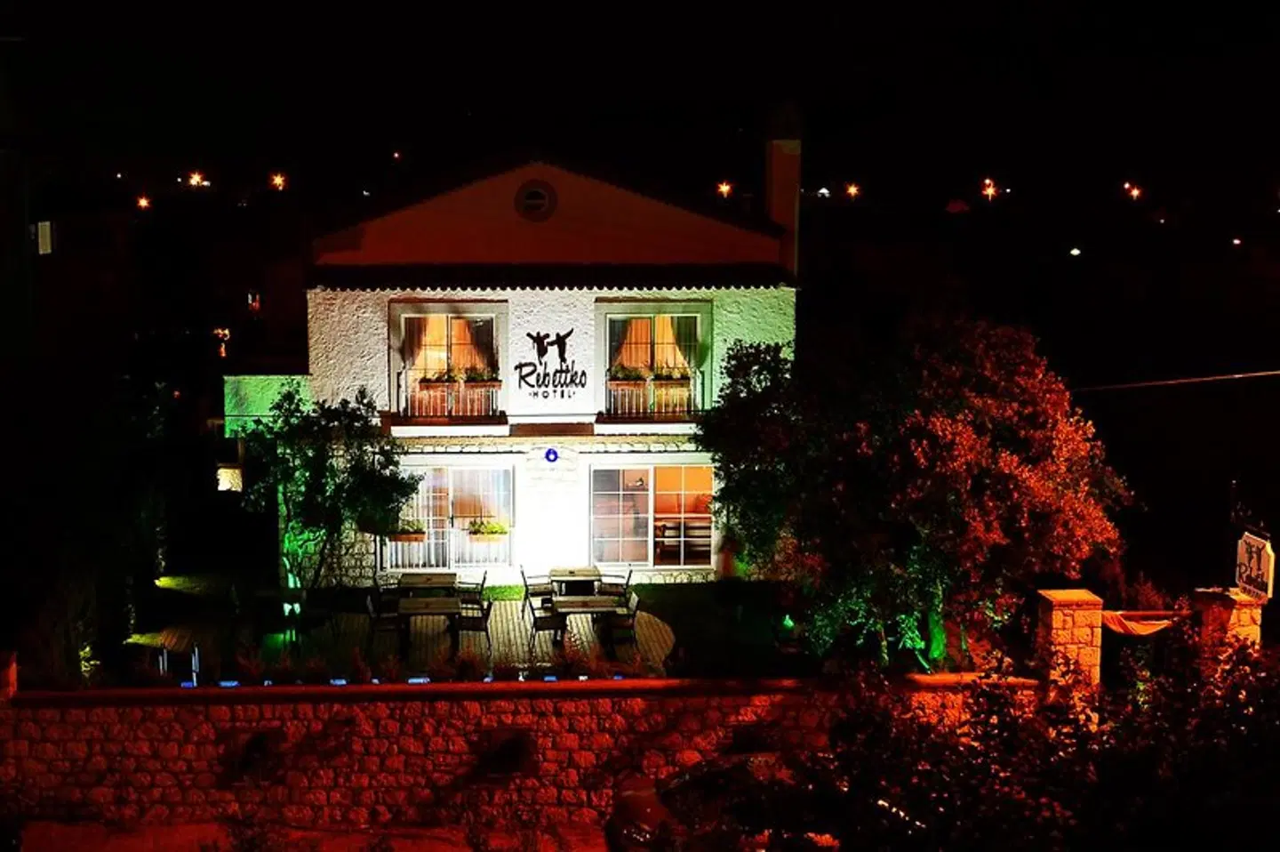 Rebetiko Hotel Bar