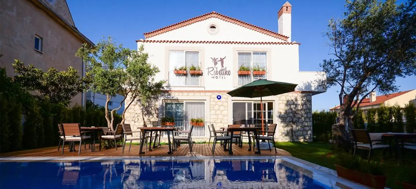 Rebetiko Hotel EXTERIOR