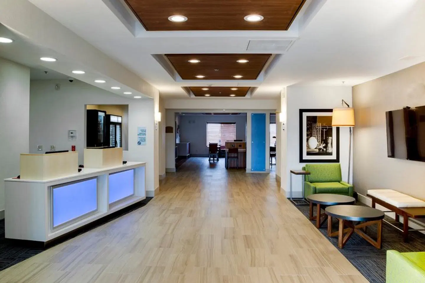 Holiday Inn Express & Suites Jacksonville by IHG LOUNGE_LOBBY