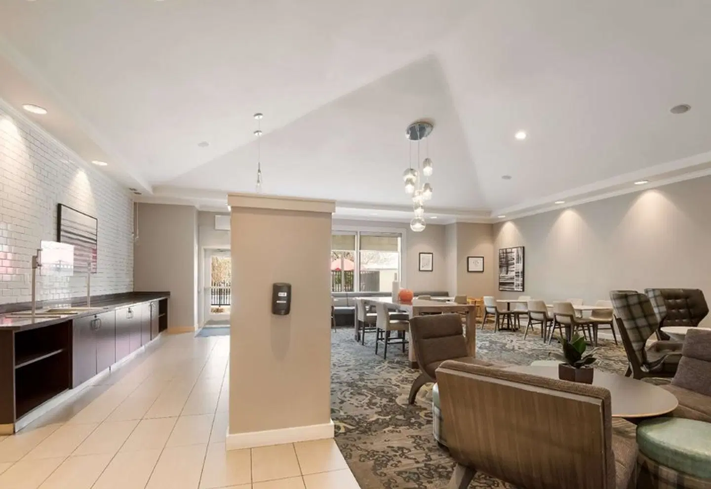 Sonesta ES Suites Reno LOUNGE_LOBBY