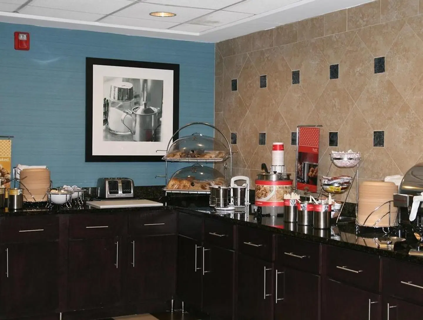 Hampton Inn & Suites Bluffton-Sun City Bar