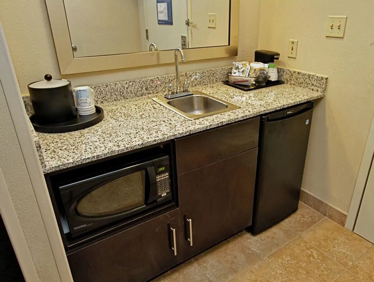 Hampton Inn & Suites Bluffton-Sun City ROOM_EXAMPLE