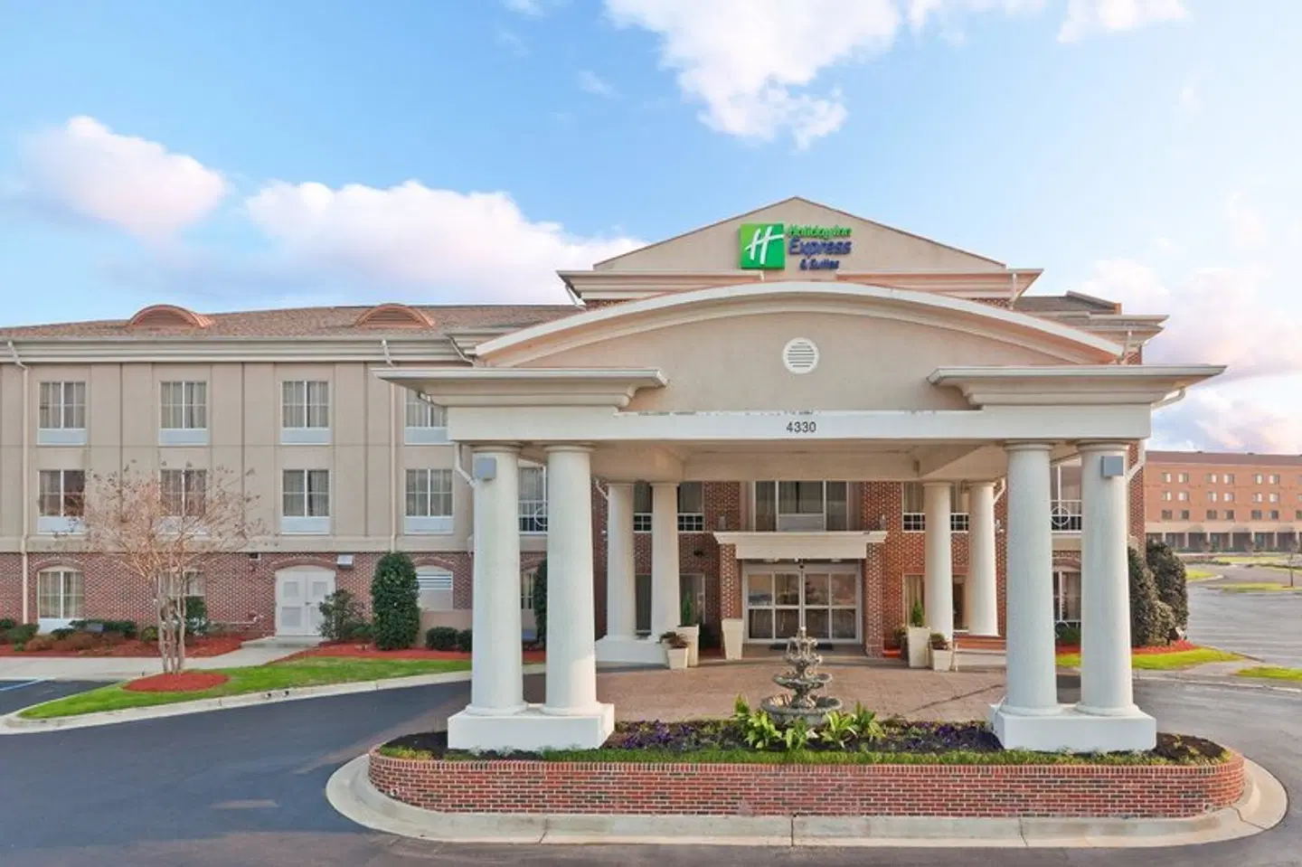 Holiday Inn Express & Suites Vicksburg by IHG EXTERIOR