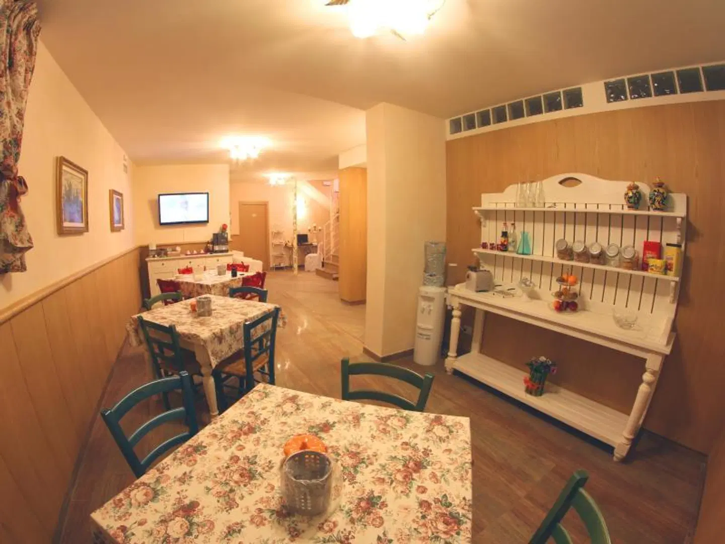 Bombyx Inn ROOM_EXAMPLE