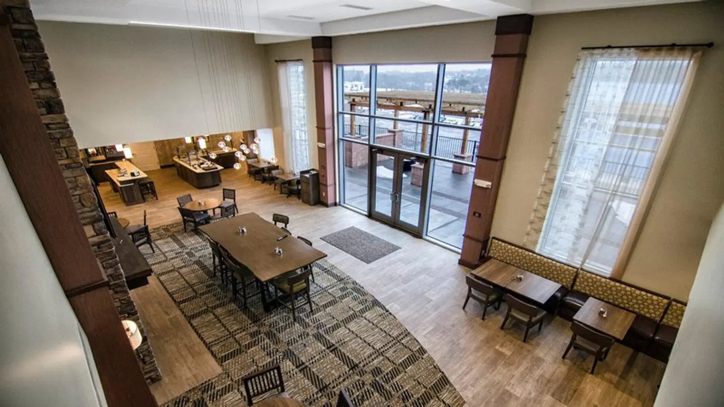 Staybridge Suites Marquette by IHG ROOM_EXAMPLE