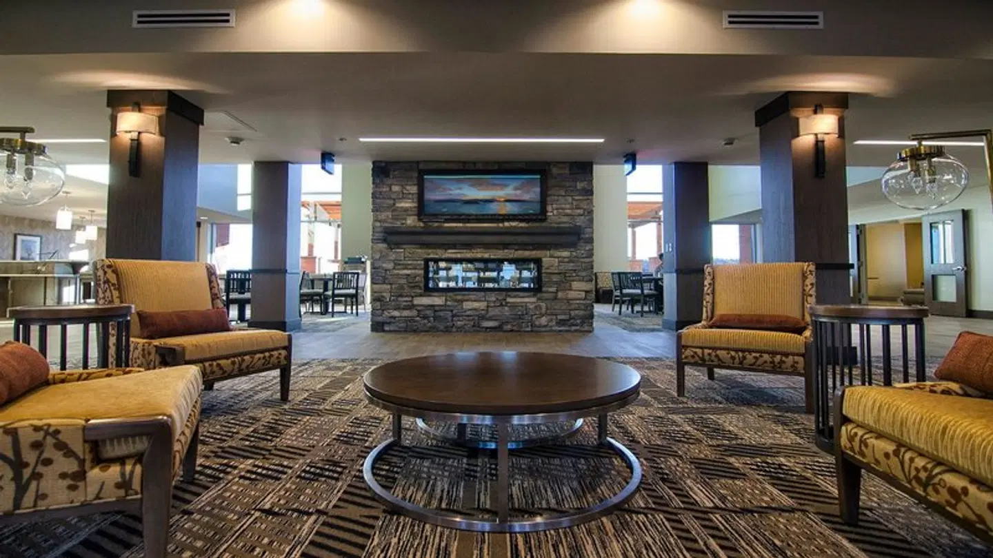 Staybridge Suites Marquette by IHG LOUNGE_LOBBY
