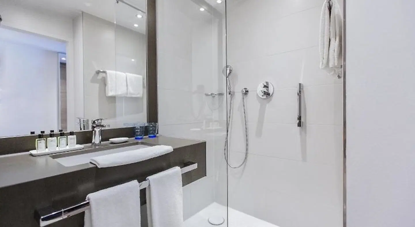 The Alex Hotel Badezimmer