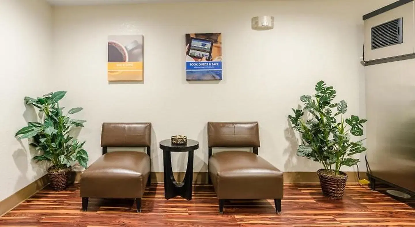 Motel 6 Bristol, VA LOUNGE_LOBBY