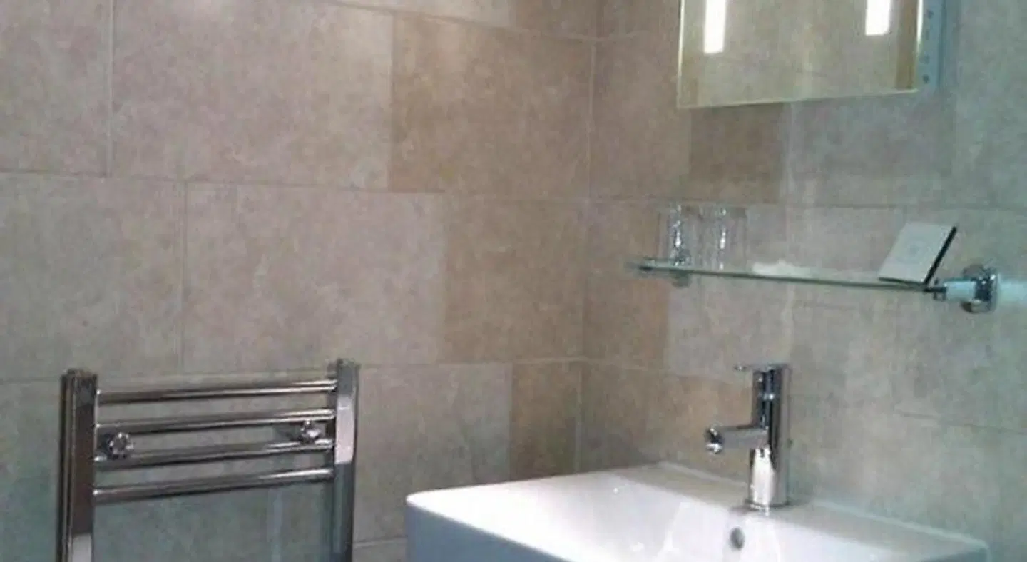 Dolphin Hotel Badezimmer