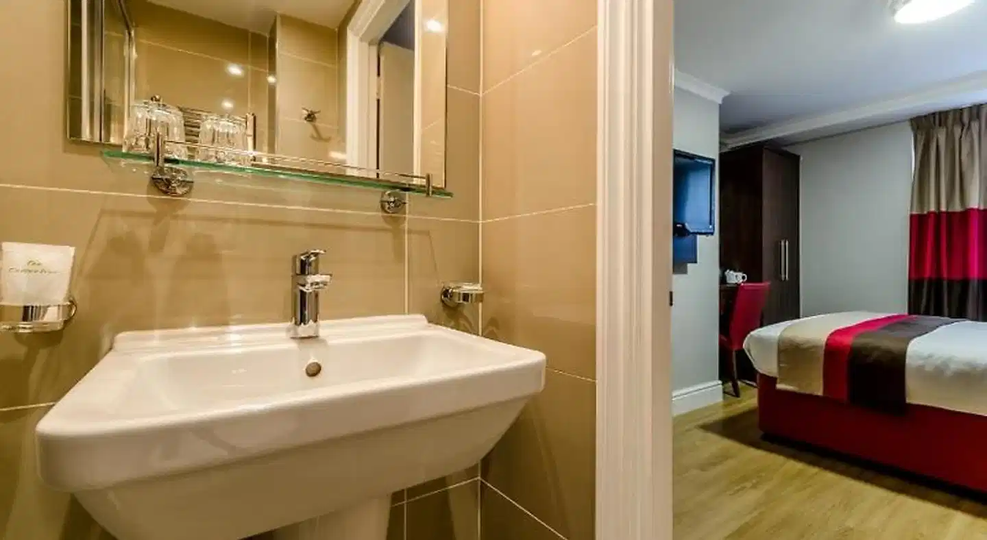 The Royal Cambridge Badezimmer