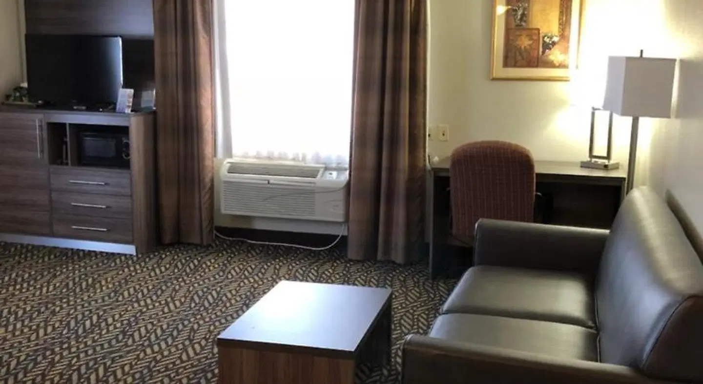 Baymont by Wyndham Oklahoma City Airport ROOM_EXAMPLE