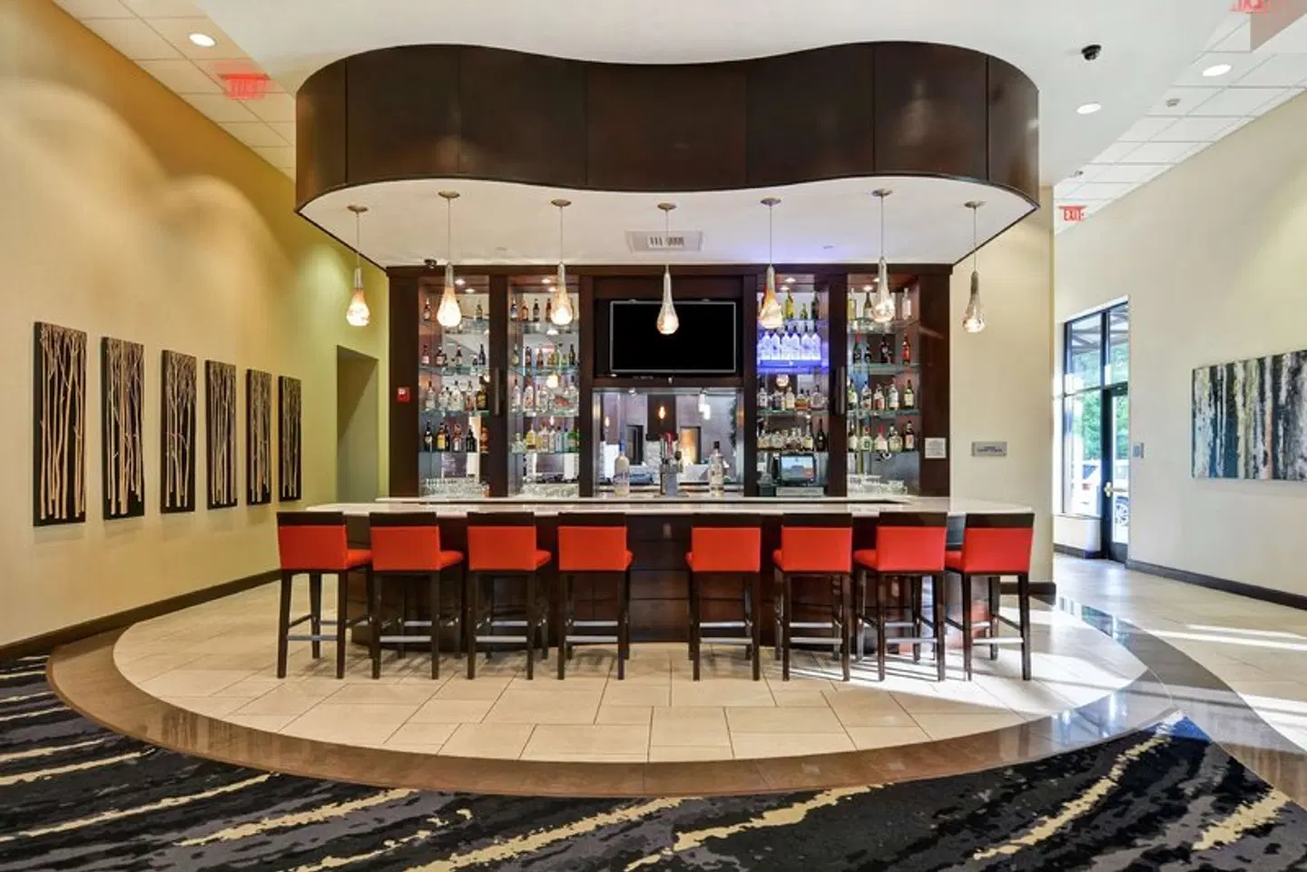 Embassy Suites by Hilton Savannah Airport Bar