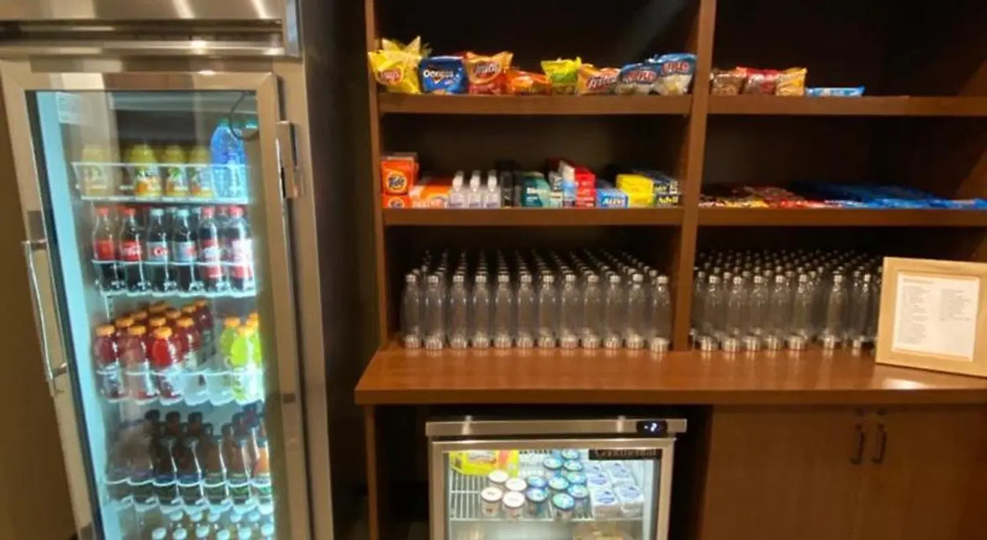Comfort Suites Bar