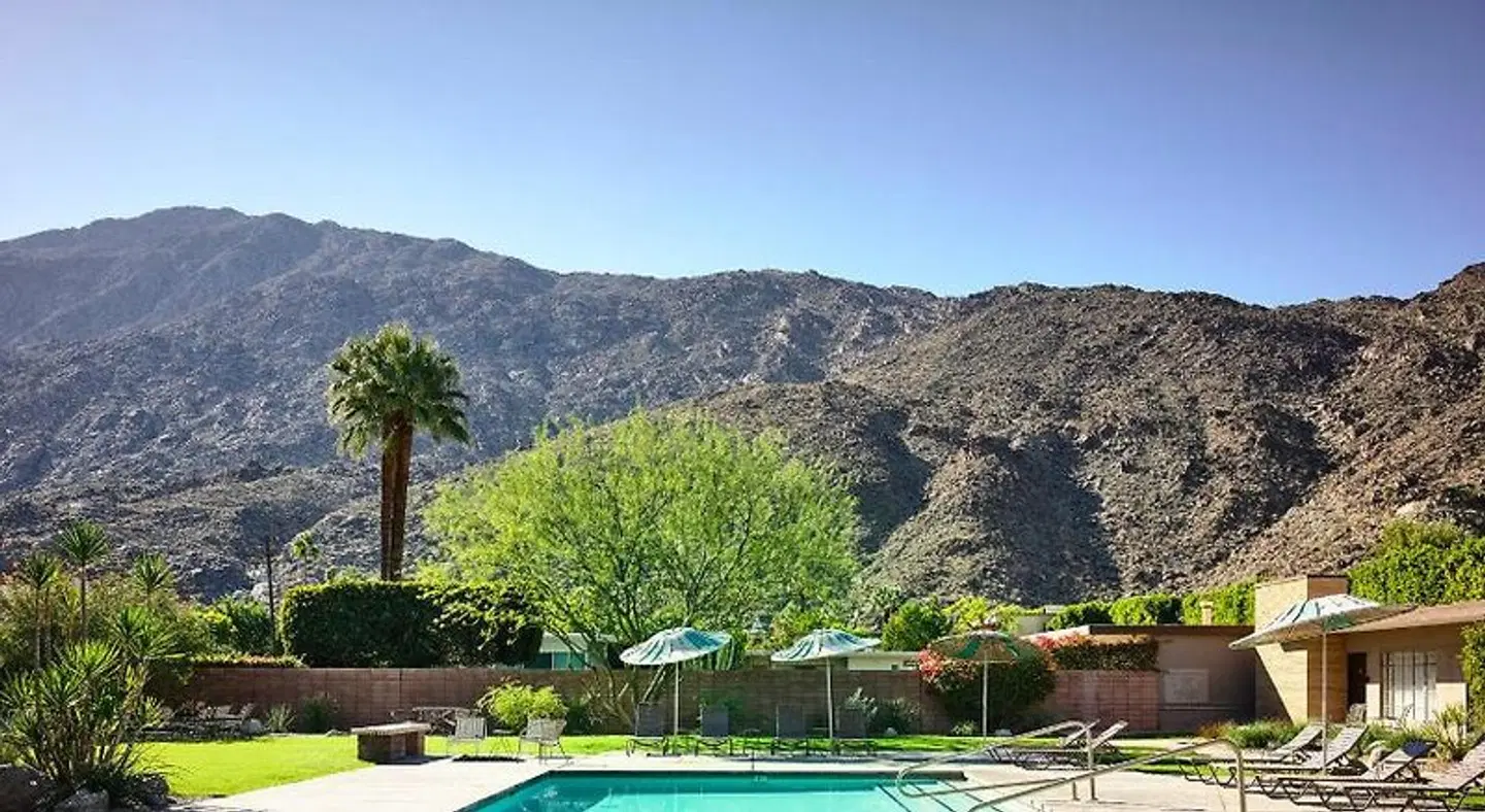 The Hideaway LANDSCAPE