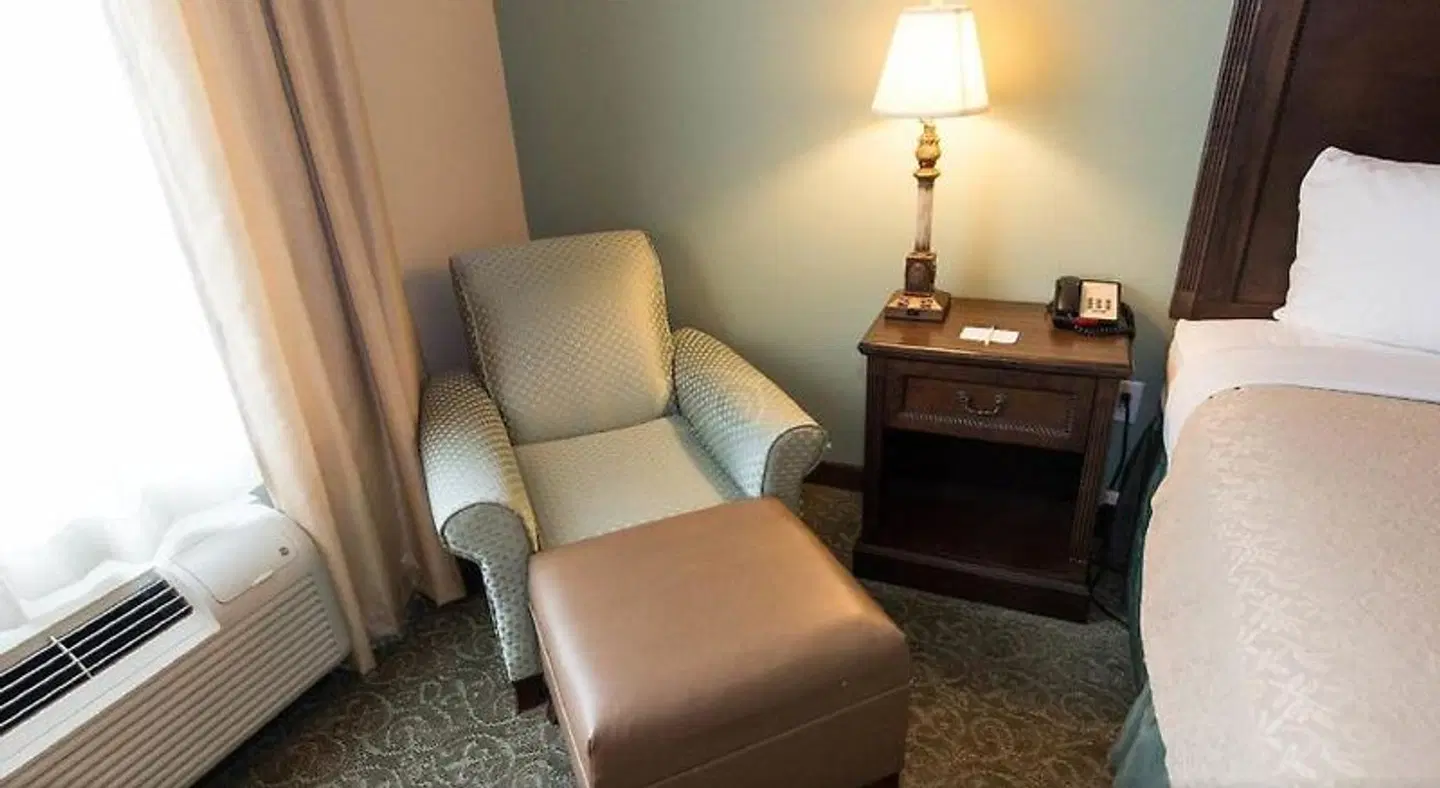 Country Inn & Suites by Radisson, Asheville West, NC ROOM_EXAMPLE
