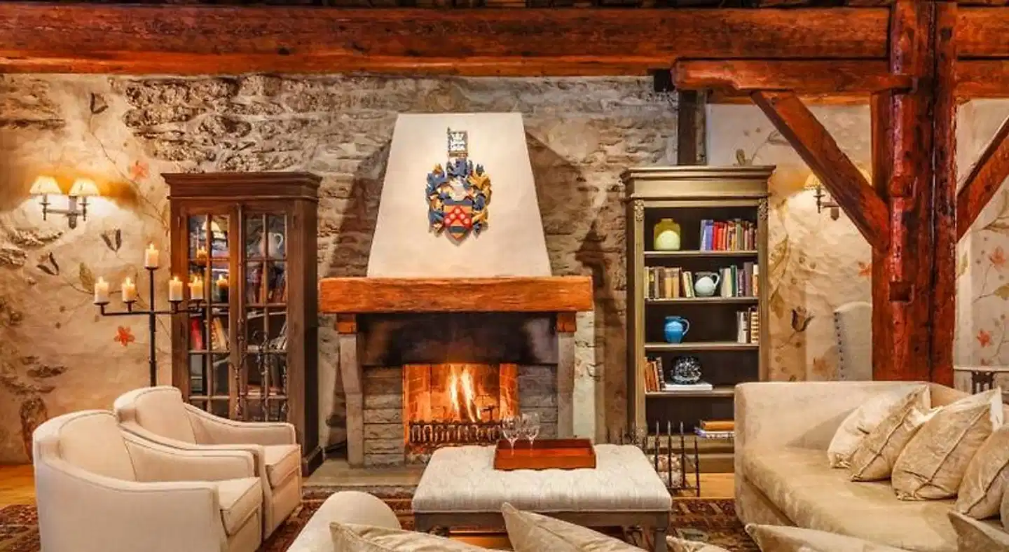 Schlössle Hotel Lobby