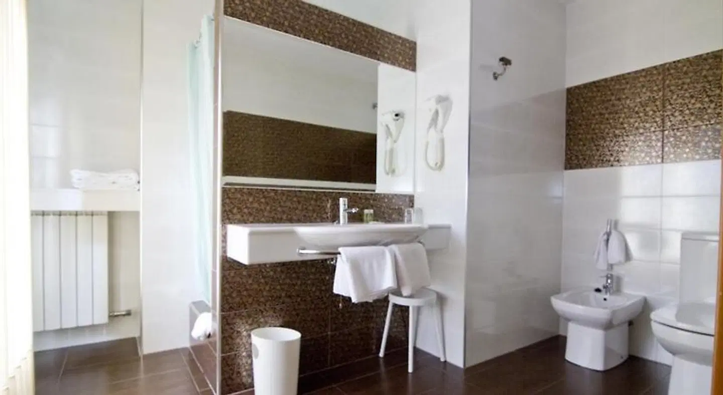 Hotel Isasa ROOM_EXAMPLE