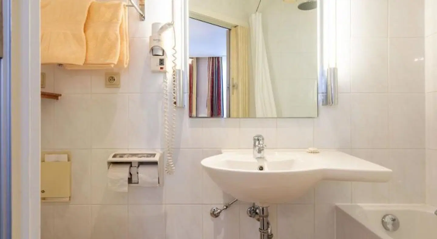 The Black Swan Hotel Badezimmer