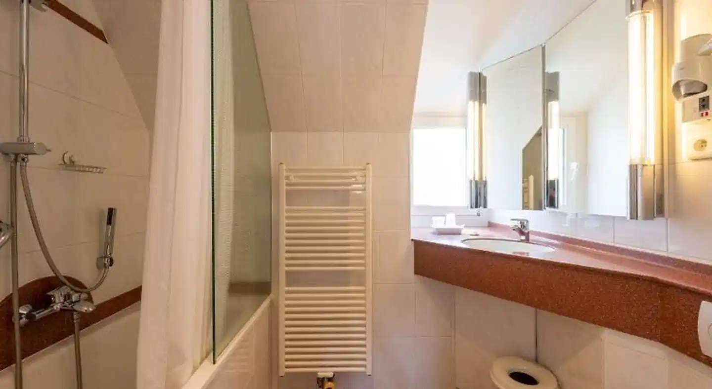 The Black Swan Hotel Badezimmer