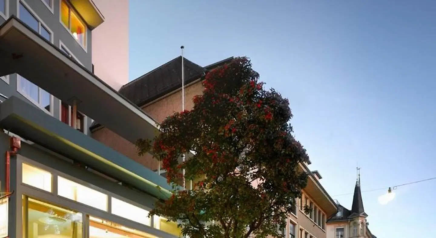 Marta EXTERIOR