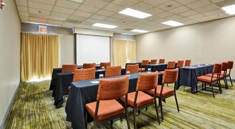 Courtyard by Marriott Dallas Medical/Market Center – Hotelfoto