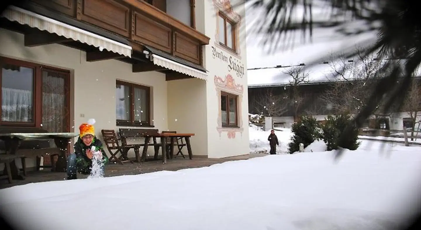 Luggi EXTERIOR