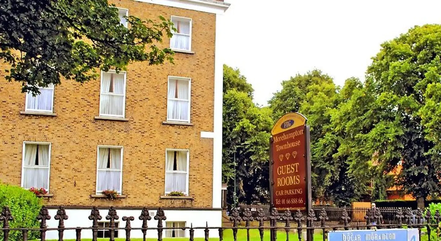 Morehampton Townhouse EXTERIOR