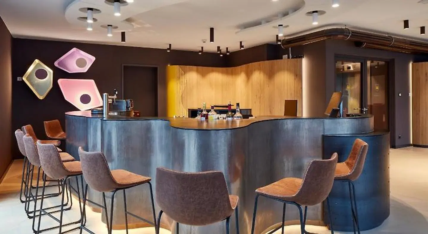 Hotel im LESKANPark Bar