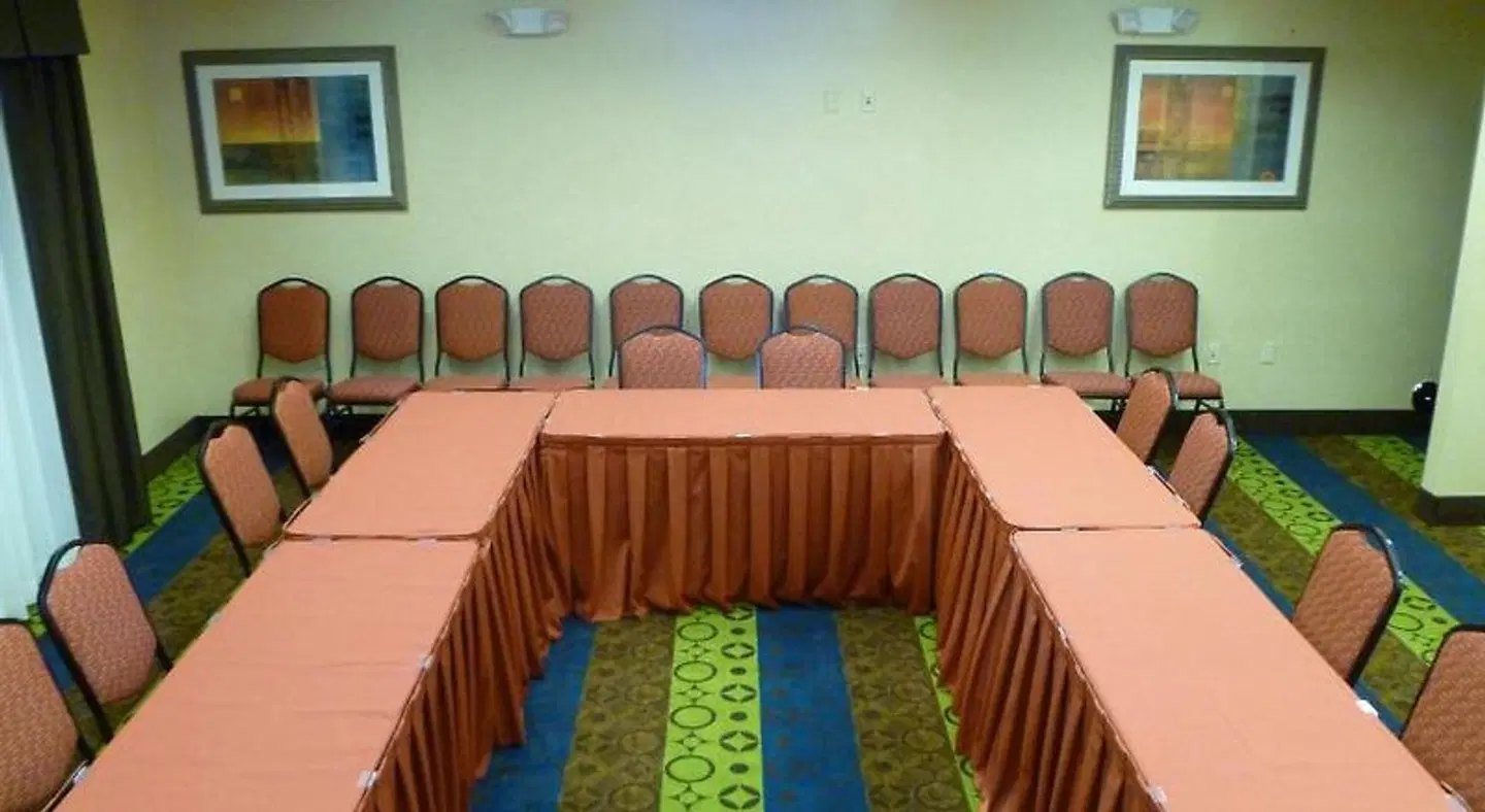 Holiday Inn Express & Suites Twentynine Palms- Joshua Tree by IHG Konferenz