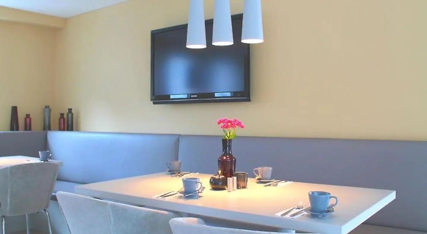 The Grey LOUNGE_LOBBY
