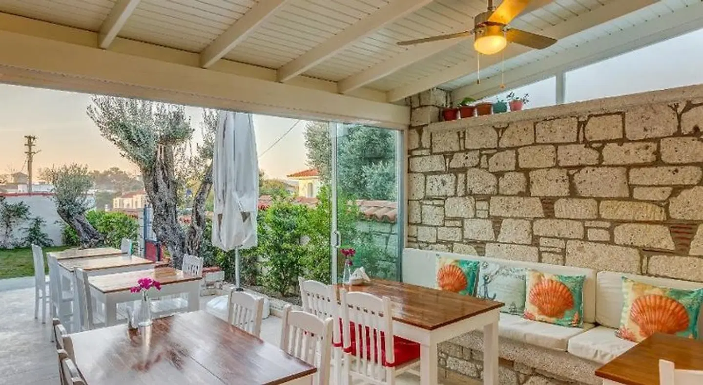 Fora Konak Alacati Bar