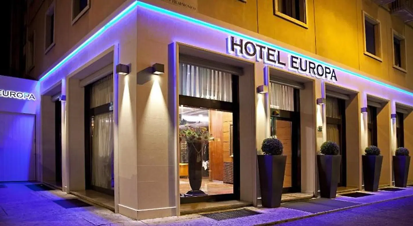 Europa EXTERIOR