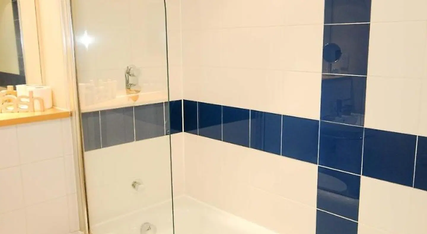 Your Stay Bristol Hamilton Court Badezimmer