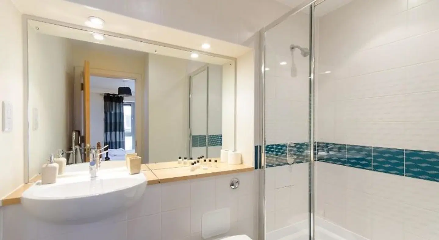 Your Stay Bristol Hamilton Court Badezimmer