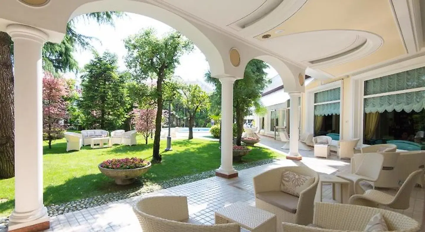 Hotel Due Torri Garten