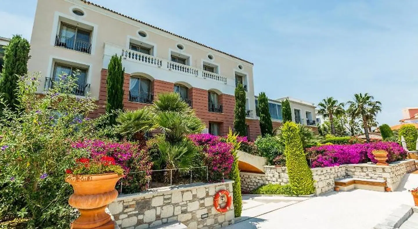 Antmare Hotel EXTERIOR