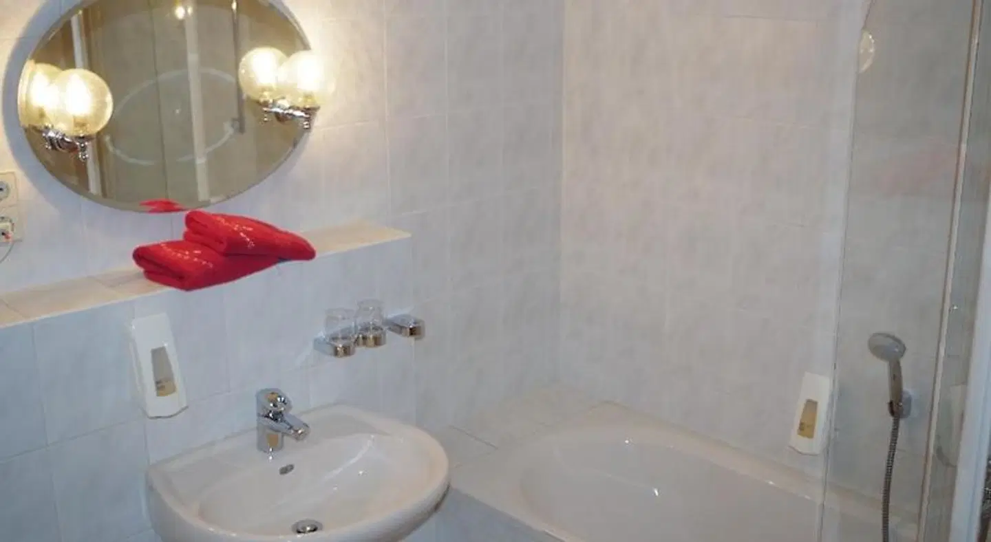Zum Abschlepphof Badezimmer