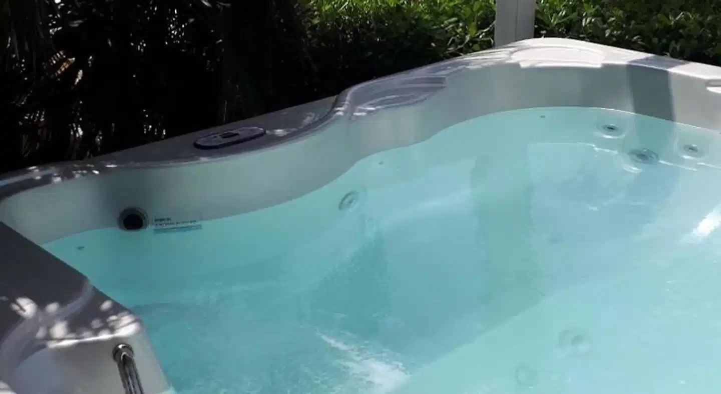 Bahama Pool