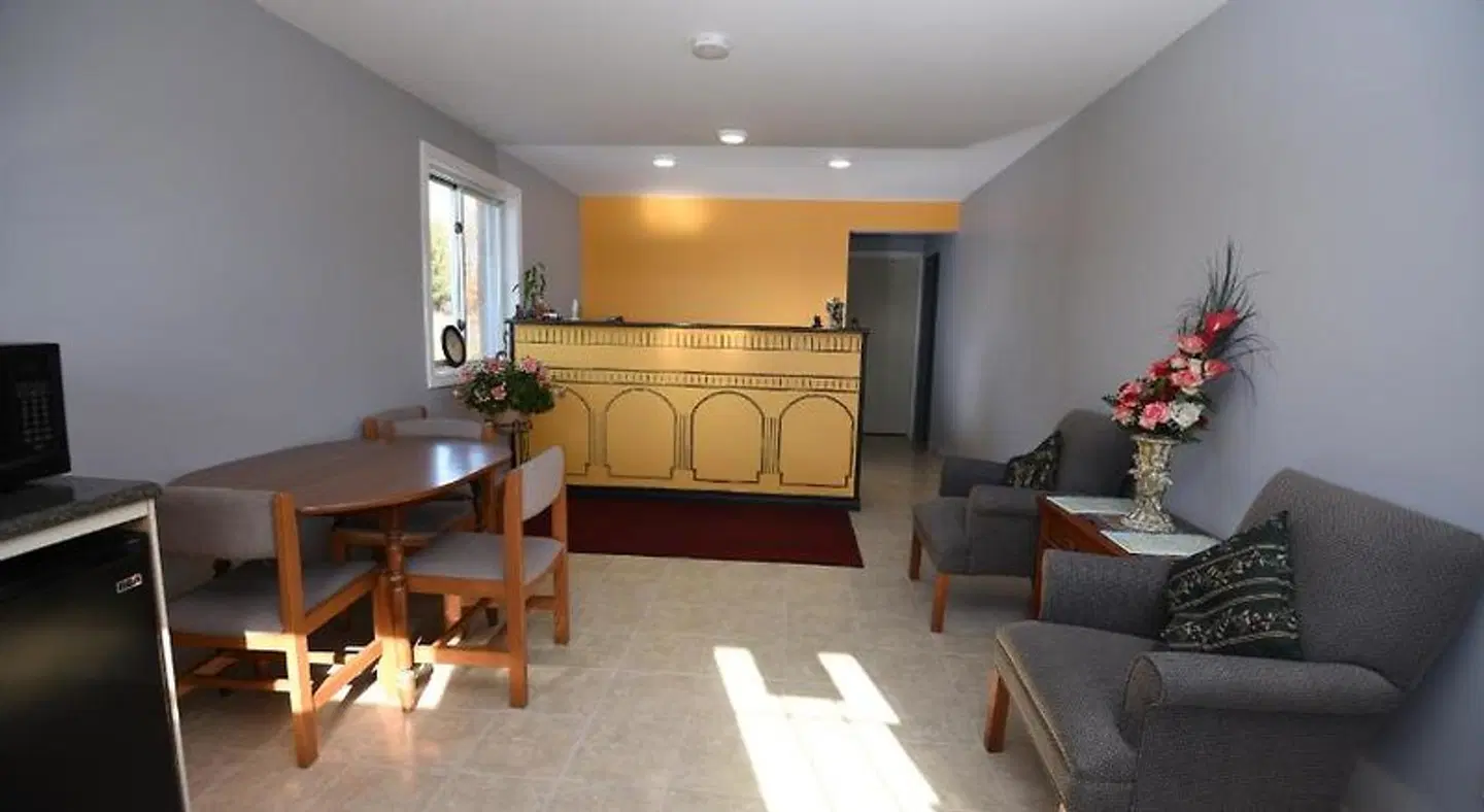 Nipissing Inn LOUNGE_LOBBY