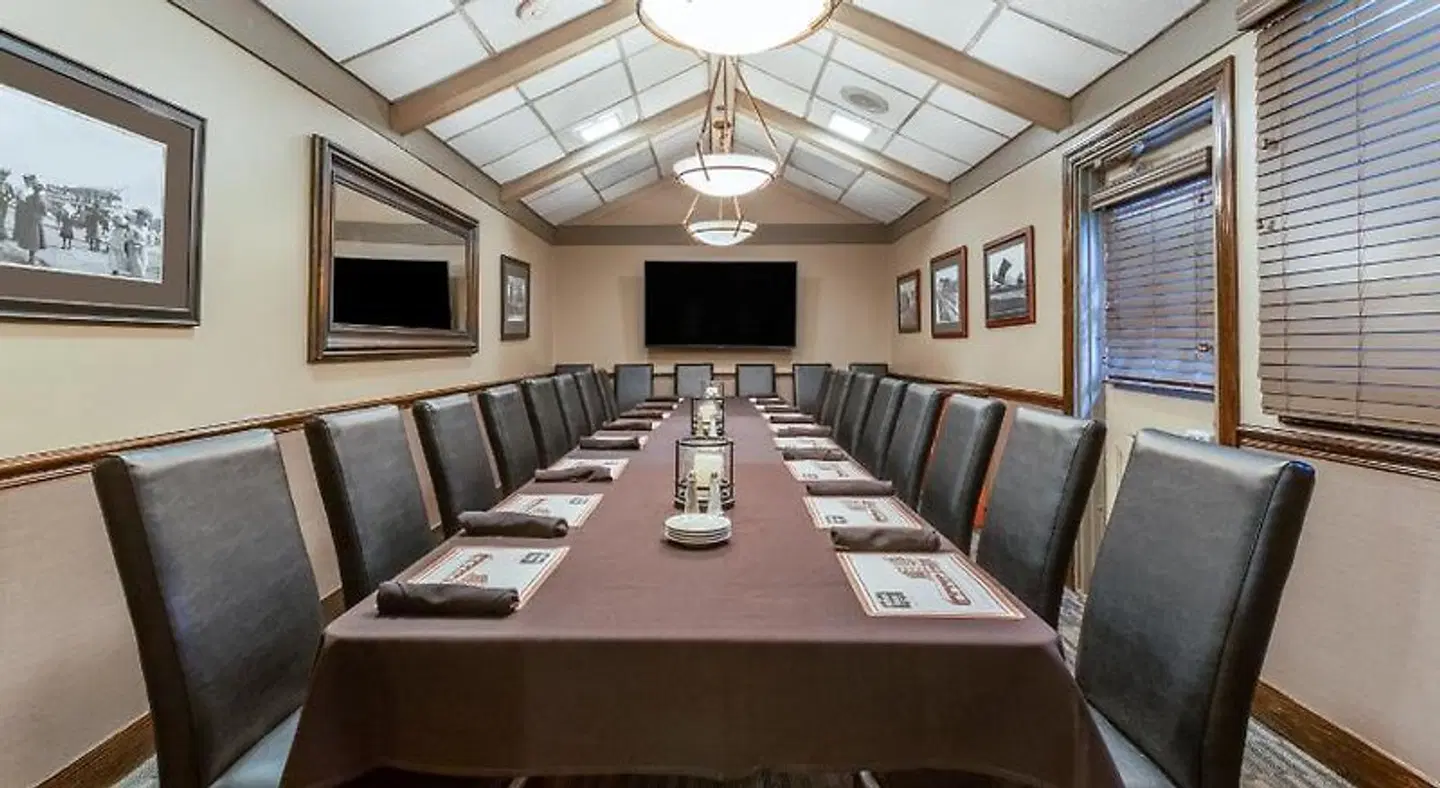 Holiday Inn Rockford (I-90&Rt 20/State St) by IHG Konferenz