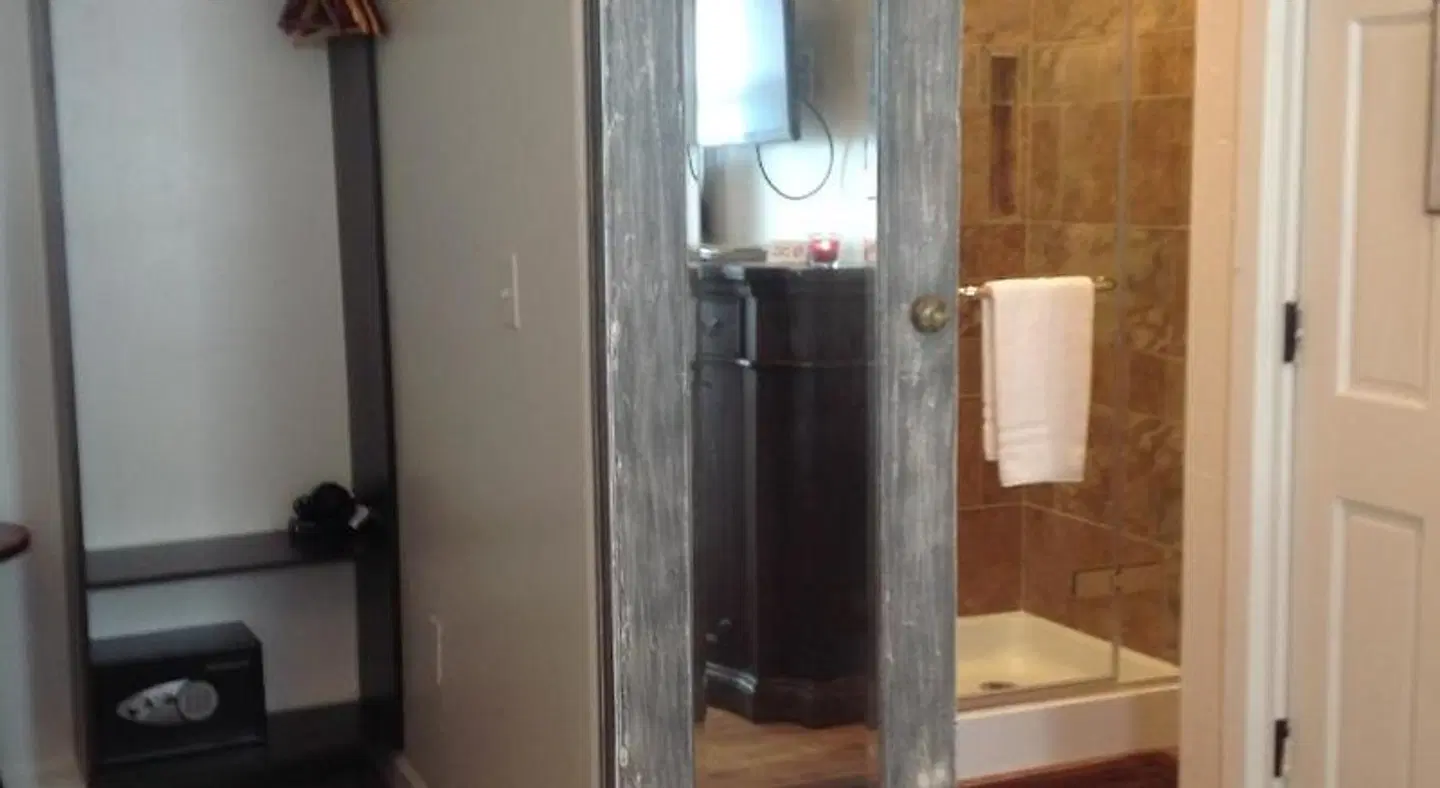 Iron Horse Inn Badezimmer