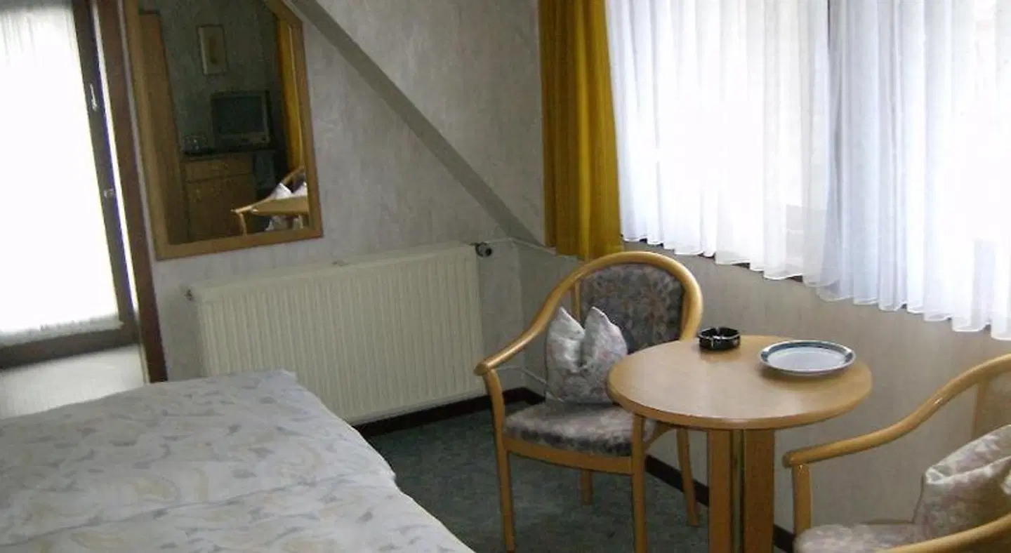 Stiegelmeier ROOM_EXAMPLE