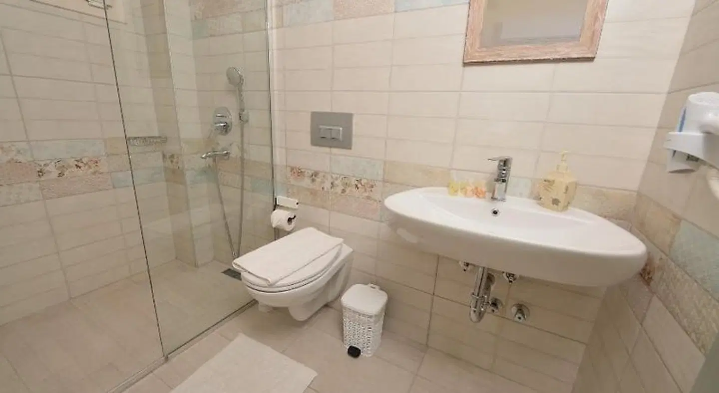 Destina Boutique Hotel Badezimmer