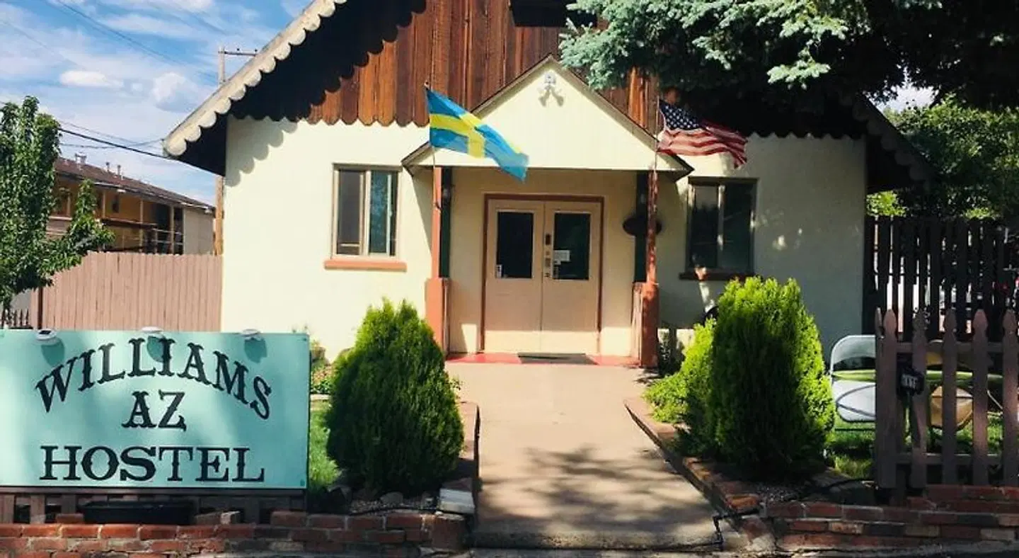 WILLIAMS AZ HOSTEL EXTERIOR